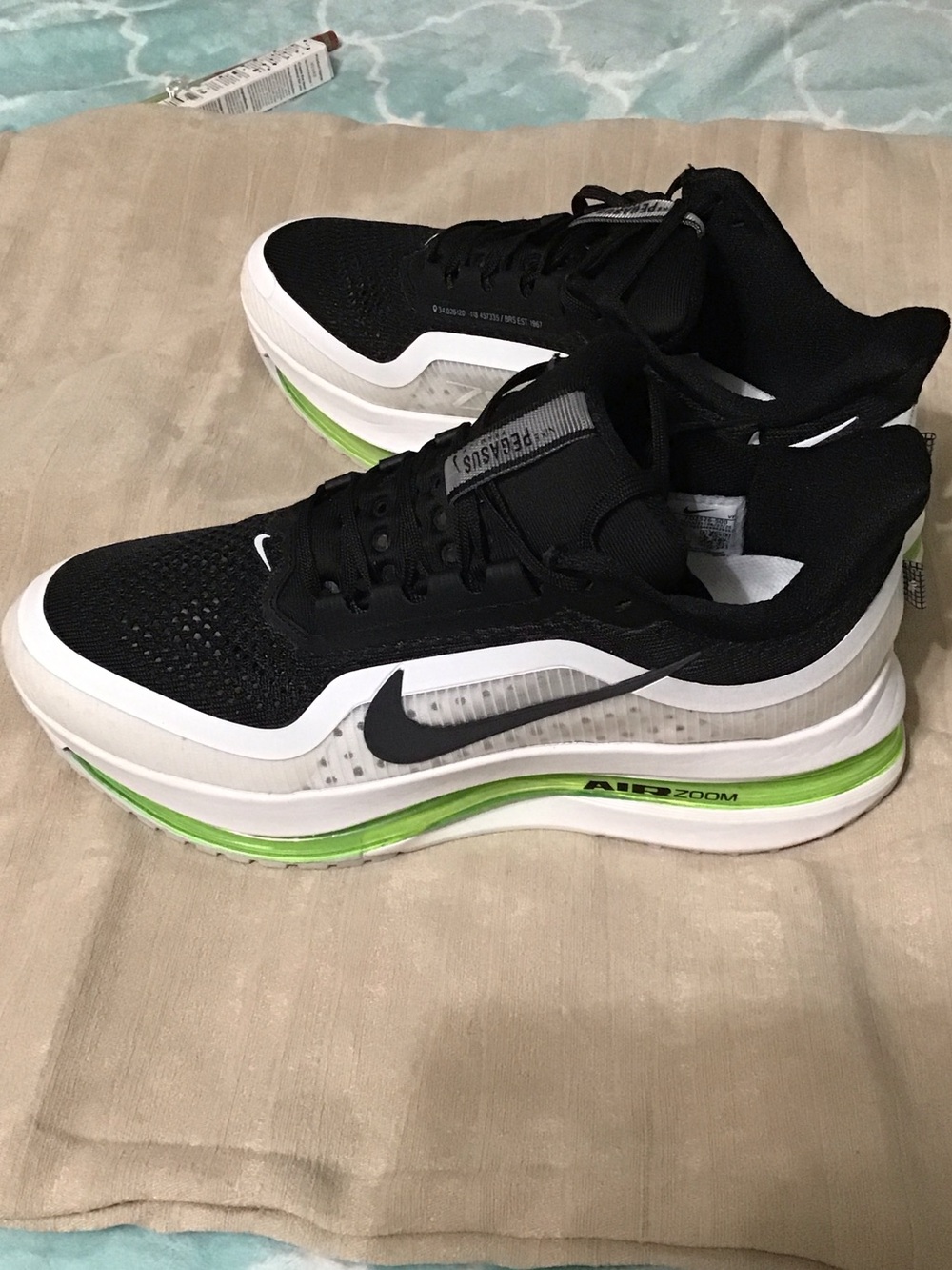 Nike Men's Running Shoes Black/White/Green Air Zoom